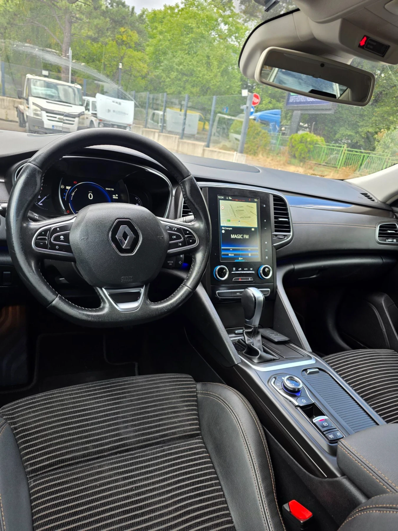 Renault Talisman 1.6DCI/PureVisionLed/Massage/Automatic, снимка 9 - Автомобили и джипове - 56233002