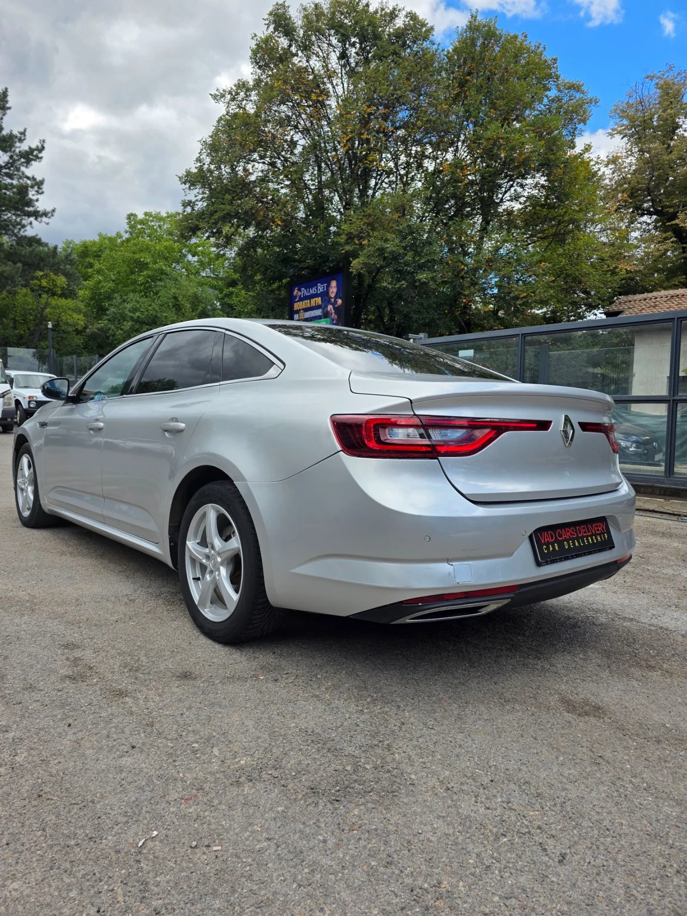 Renault Talisman 1.6DCI/PureVisionLed/Massage/Automatic, снимка 4 - Автомобили и джипове - 56233002