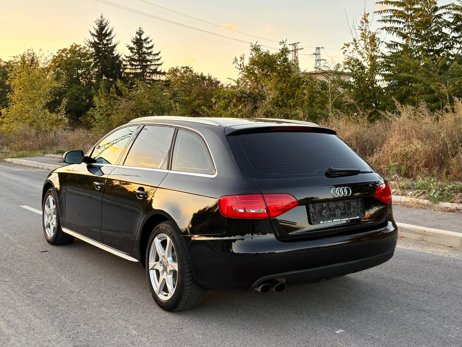 Audi A4 1.8T 166 000км* СЕРВИЗНА ДОКУМЕНТАЦИЯ* , снимка 4 - Автомобили и джипове - 56299779