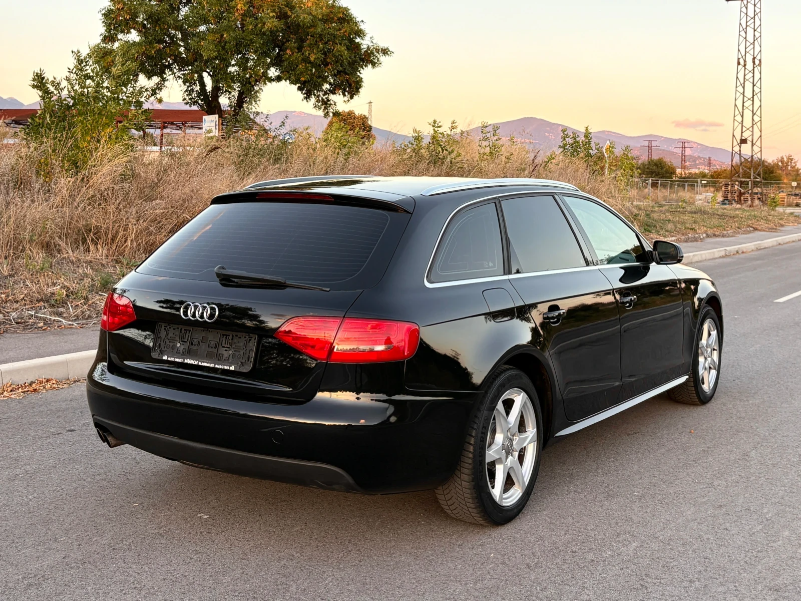 Audi A4 1.8T 166 000км* СЕРВИЗНА ДОКУМЕНТАЦИЯ* , снимка 5 - Автомобили и джипове - 56299779