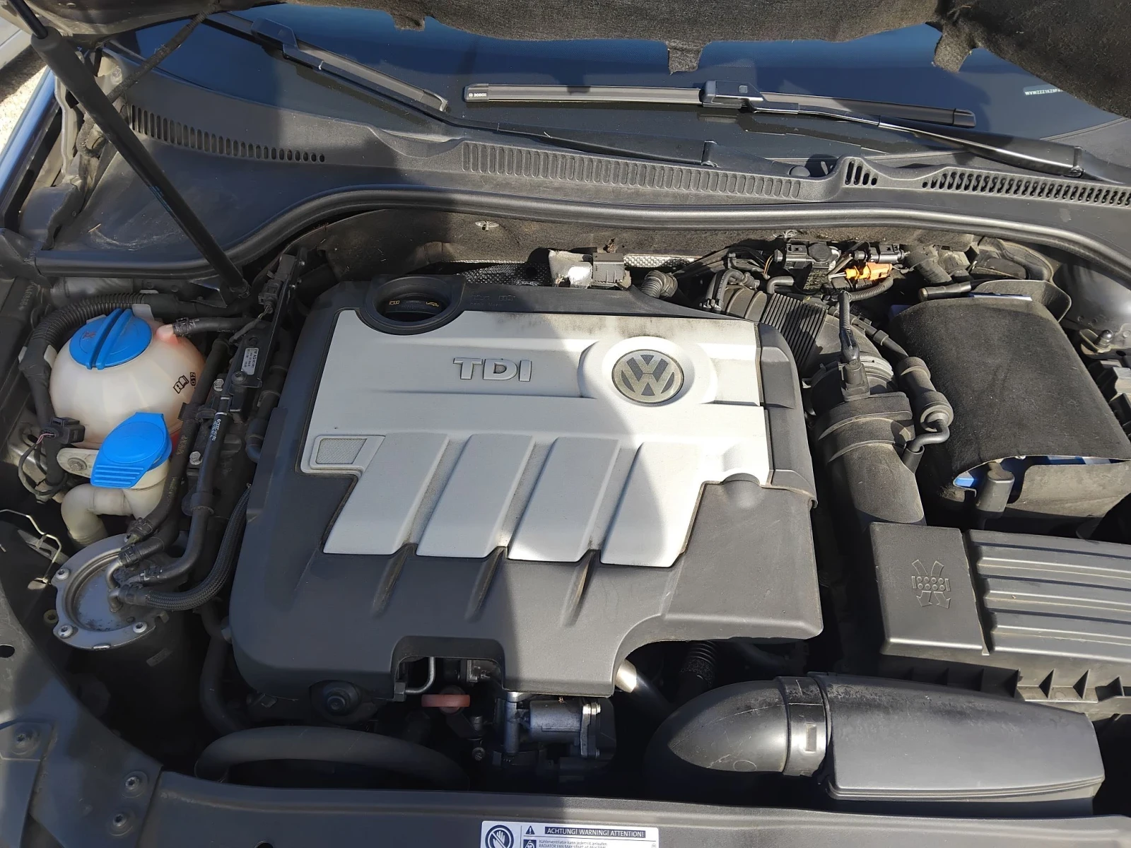 VW Golf 2.0TDi140ксА/С, снимка 11 - Автомобили и джипове - 56408302