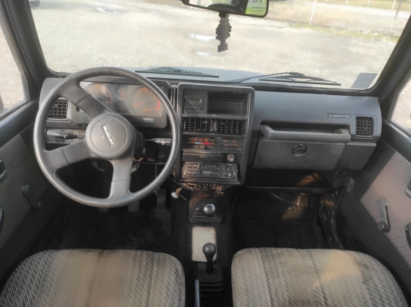 Suzuki Samurai 1.3i, снимка 8 - Автомобили и джипове - 47074523