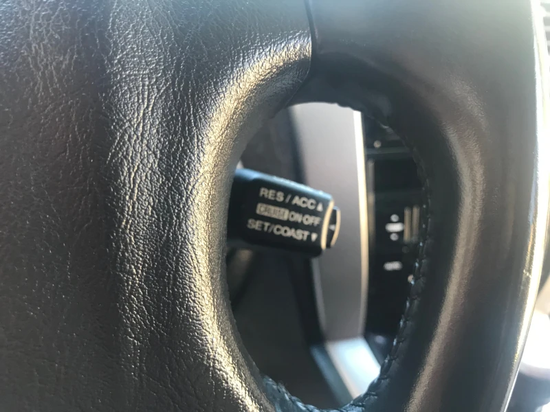 Hyundai Tucson 2.0 ЧИСТО НОВ 4?4, снимка 9 - Автомобили и джипове - 50973588