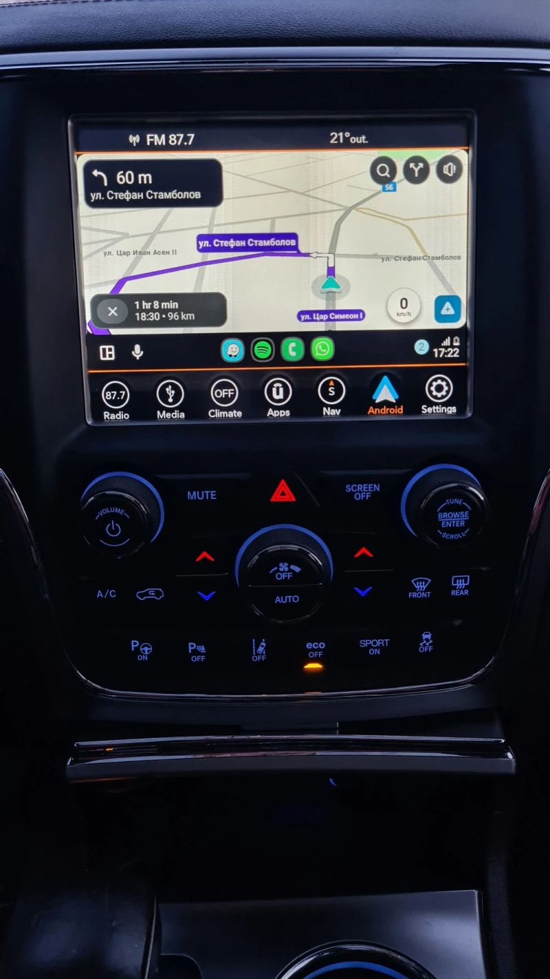 Jeep Grand cherokee Overland 5.7 HEMI* Distronic* Auto Park* Full* , снимка 13 - Автомобили и джипове - 53155100