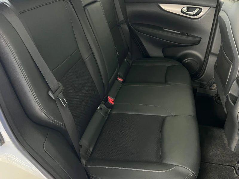 Nissan Qashqai 1.5DCI, TEKNA PLUS, PANO, DISTR, NAVI+ CAMERA-360,, снимка 13 - Автомобили и джипове - 53246090
