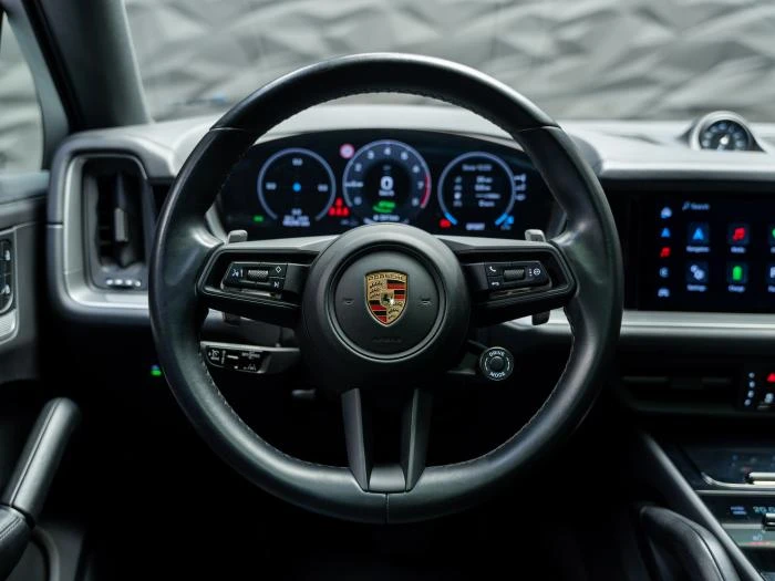 Porsche Cayenne E-HYBRID* BOSE* 360*  PANO* , снимка 9 - Автомобили и джипове - 56079147