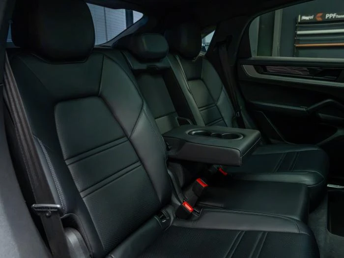 Porsche Cayenne E-HYBRID* BOSE* 360*  PANO* , снимка 14 - Автомобили и джипове - 56079147