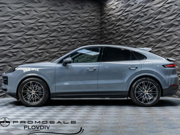 Porsche Cayenne E-HYBRID* BOSE* 360*  PANO* , снимка 3 - Автомобили и джипове - 56079147