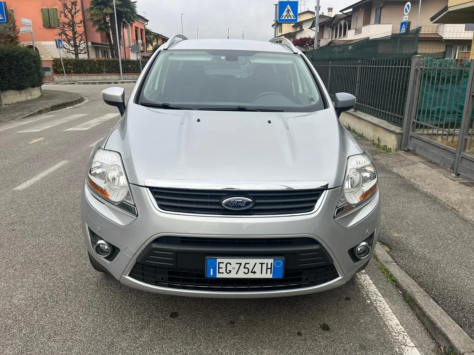 Ford Kuga  - изображение 2