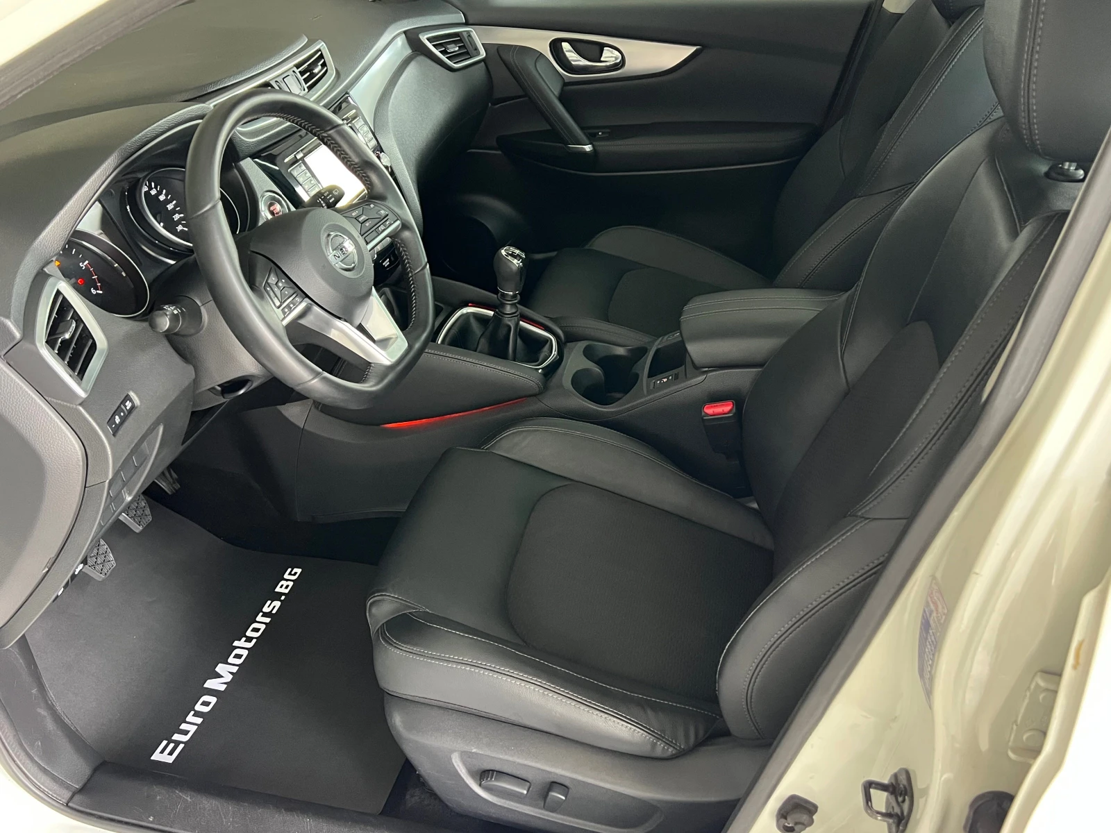 Nissan Qashqai 1.5DCI, TEKNA PLUS, PANO, DISTR, NAVI+ CAMERA-360, - изображение 8