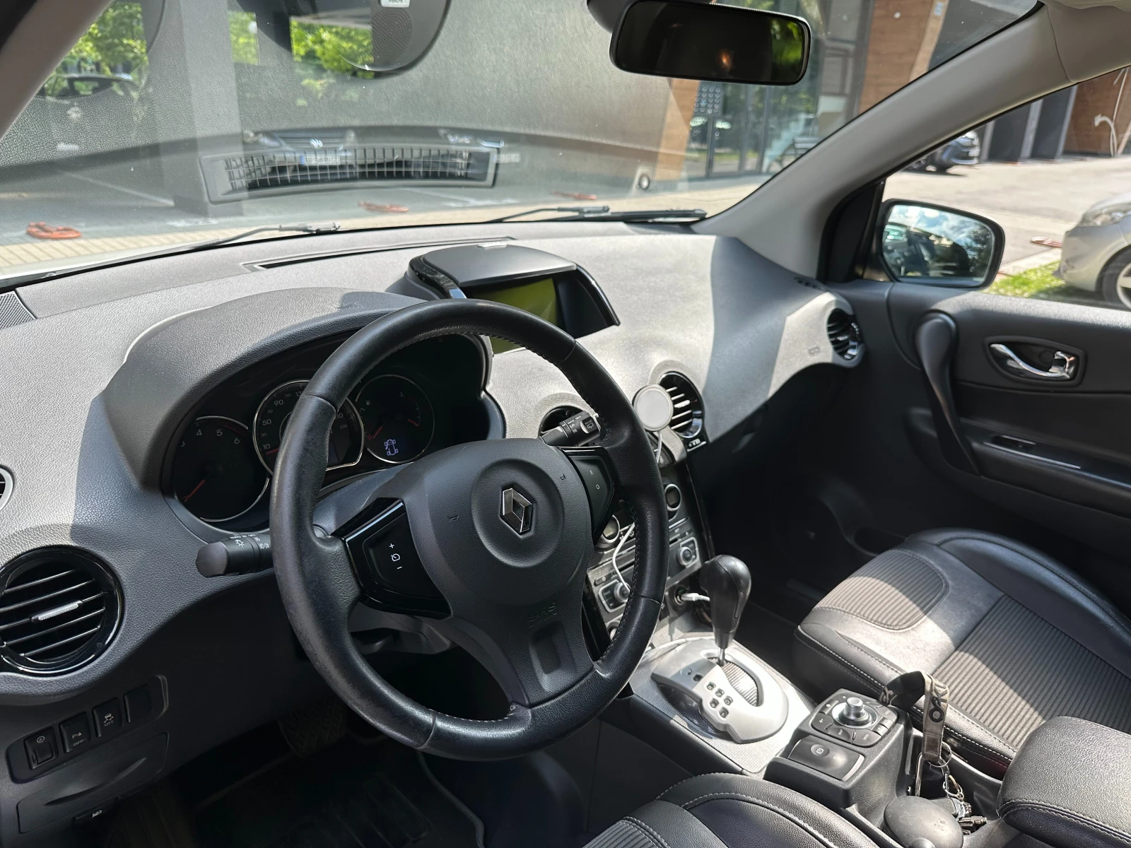 Renault Koleos 2, 0 DCI, снимка 7 - Автомобили и джипове - 53948253