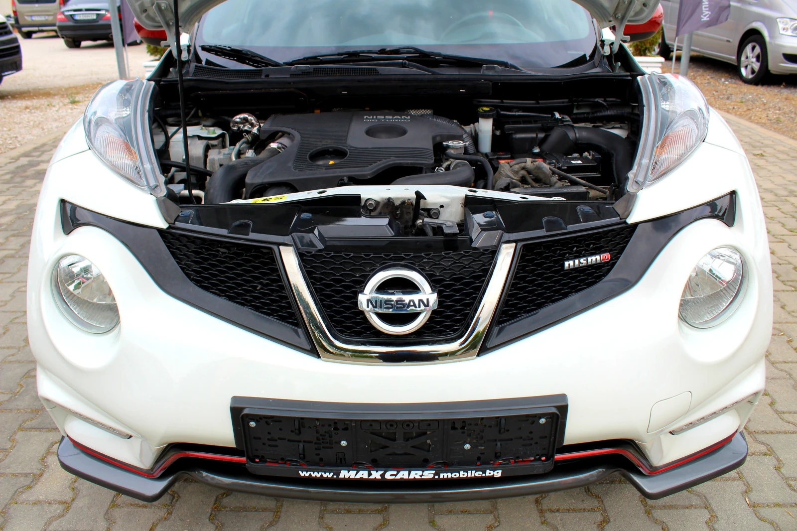 Nissan Juke NISMO 4X4 1.6DIG-T/СОБСТВЕН ЛИЗИНГ, снимка 8 - Автомобили и джипове - 54179327