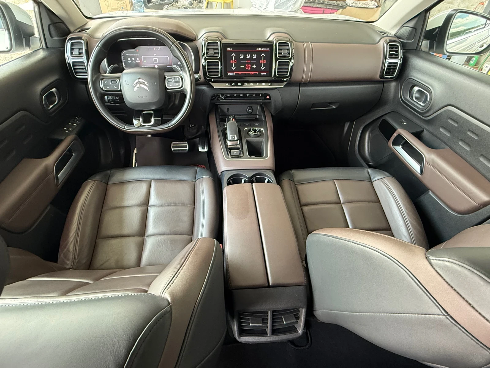 Citroen C5 Aircross 2.0 HDI 177 ПАНОРАМА, ДИСТРОНИК КАМ360, снимка 13 - Автомобили и джипове - 54795876