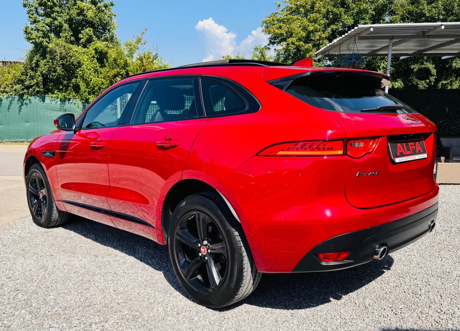 Jaguar F-PACE 3.0d/R-LINE/ПОРЪЧКОВ/4х4/НАП.ОБСЛУЖЕНА/ТОП///, снимка 6 - Автомобили и джипове - 55121515