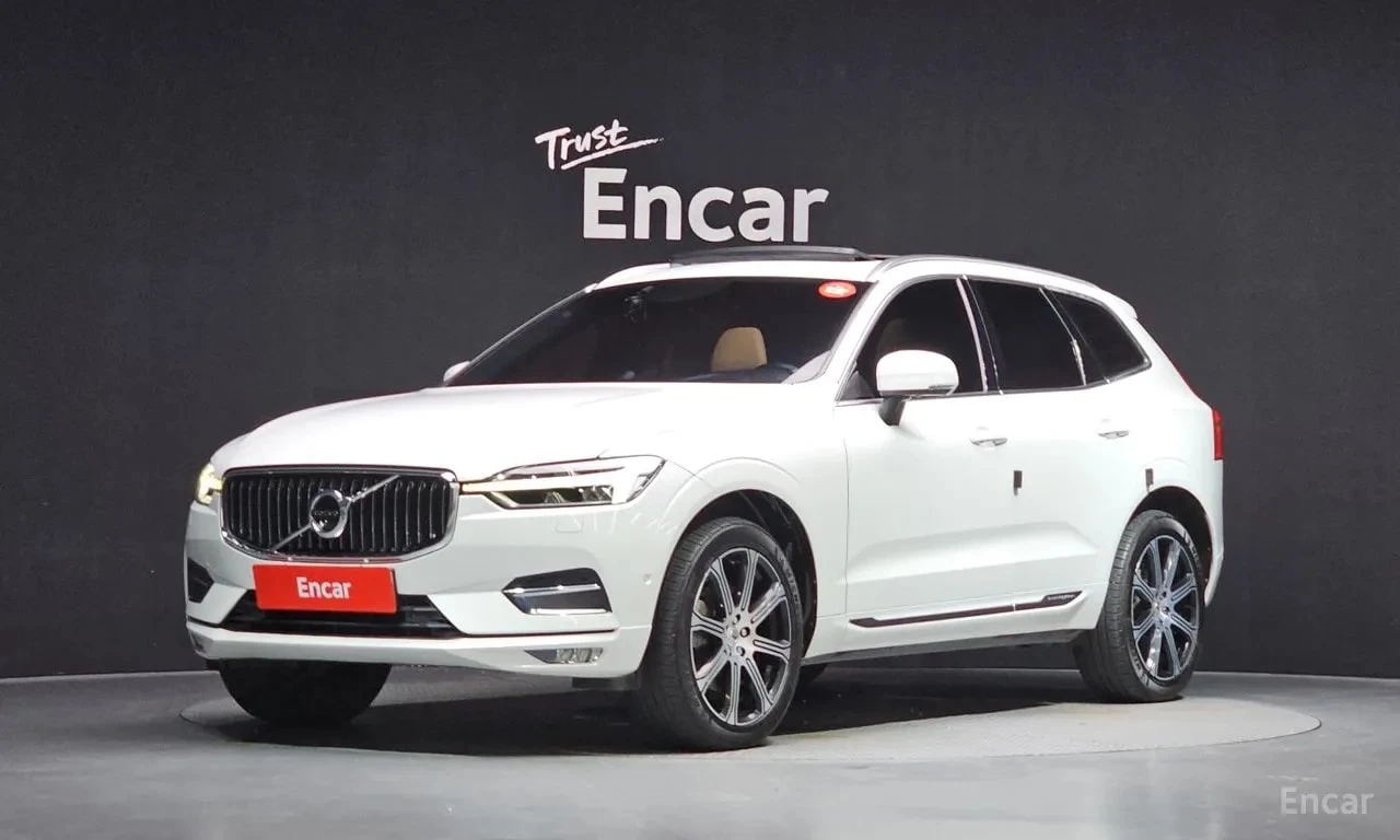 Volvo XC60 * D5 Inscription * ОБДУХВАНЕ * 360* АВТОКРЕДИТ* 