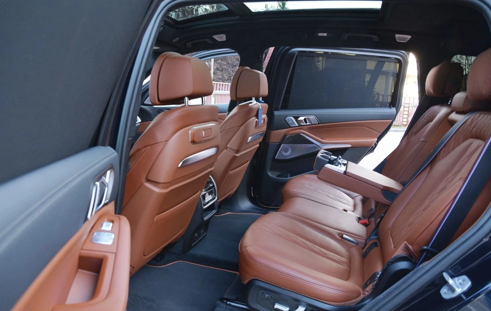 BMW X7 M60i xDrive MHEV, снимка 7 - Автомобили и джипове - 56355397