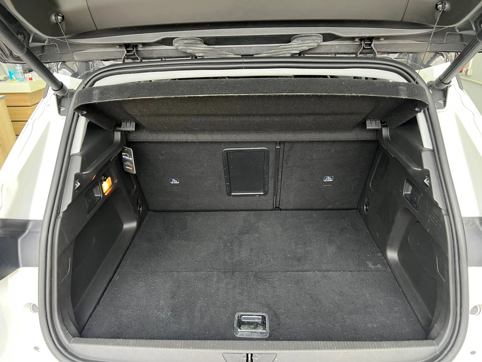 Opel Grandland X Plugin hybrid , снимка 15 - Автомобили и джипове - 56711586