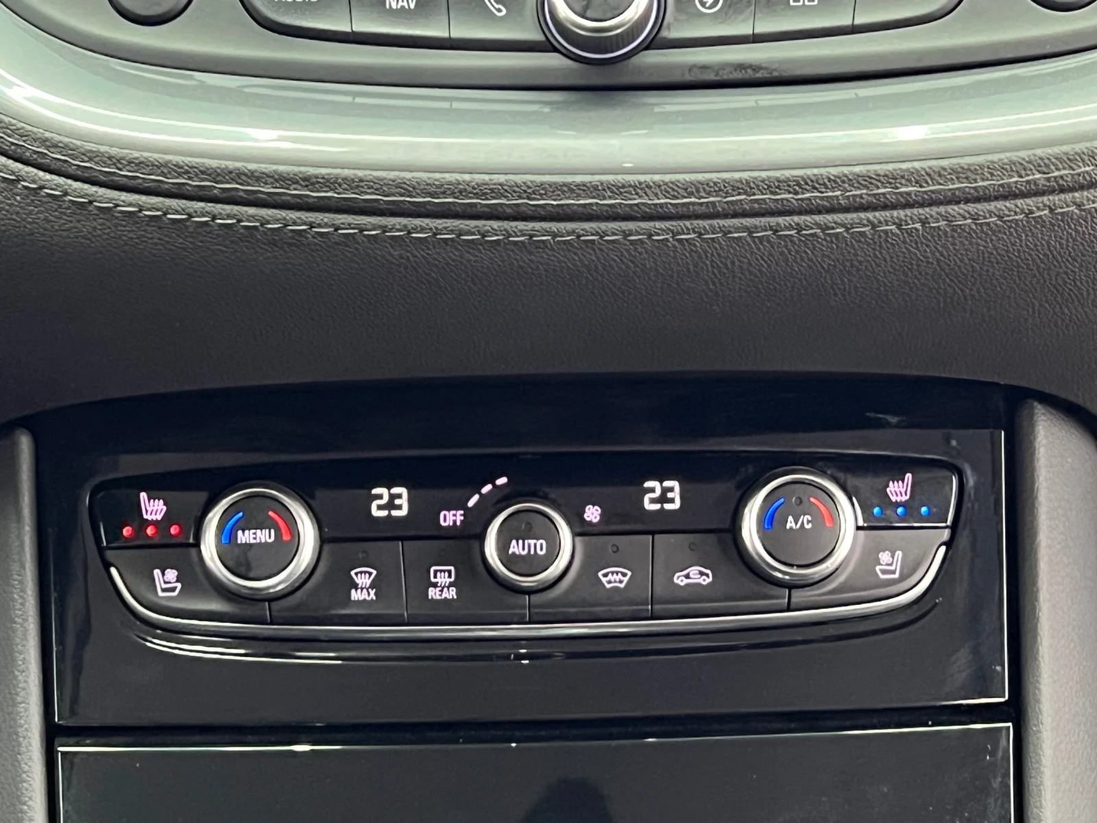 Opel Grandland X Plugin hybrid , снимка 13 - Автомобили и джипове - 56711586