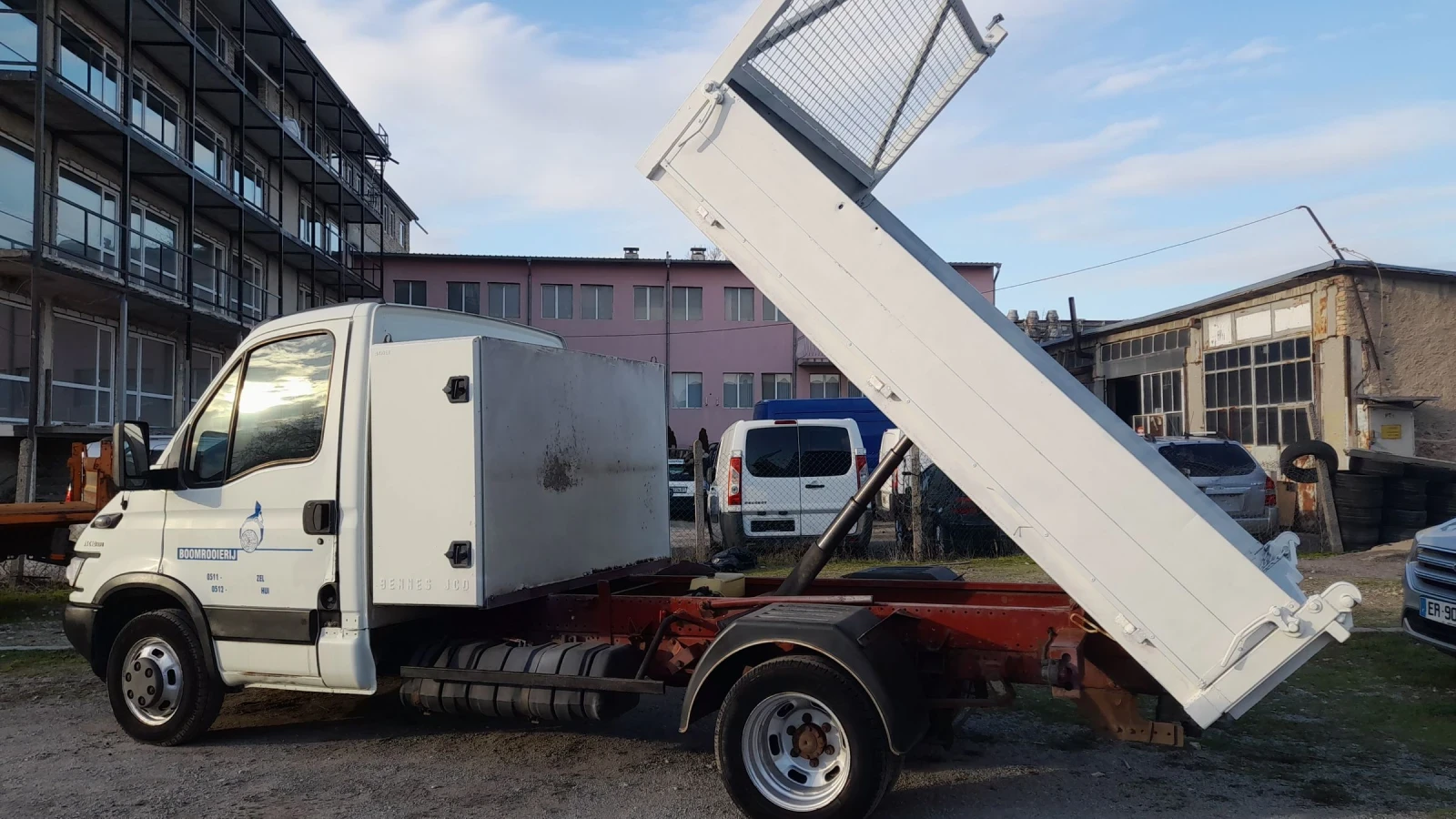 Iveco Daily 35c12 Самосвал Клима  - изображение 4