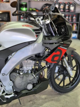 Aprilia Tuono 125 ABS!!! A1 Нов внос!!!, снимка 11