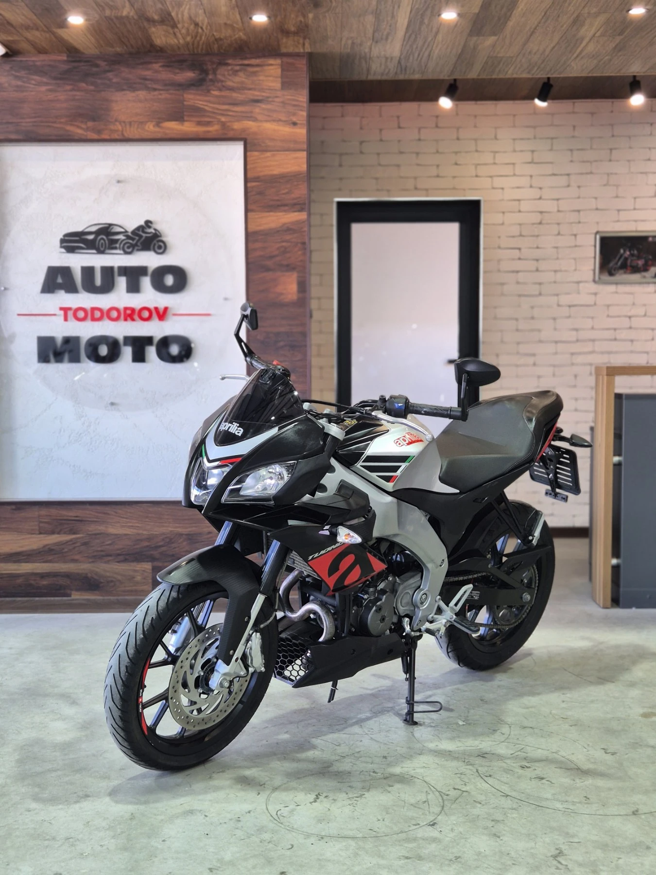 Aprilia Tuono 125 ABS!!! A1 Нов внос!!!, снимка 3 - Мотоциклети и мототехника - 54960185