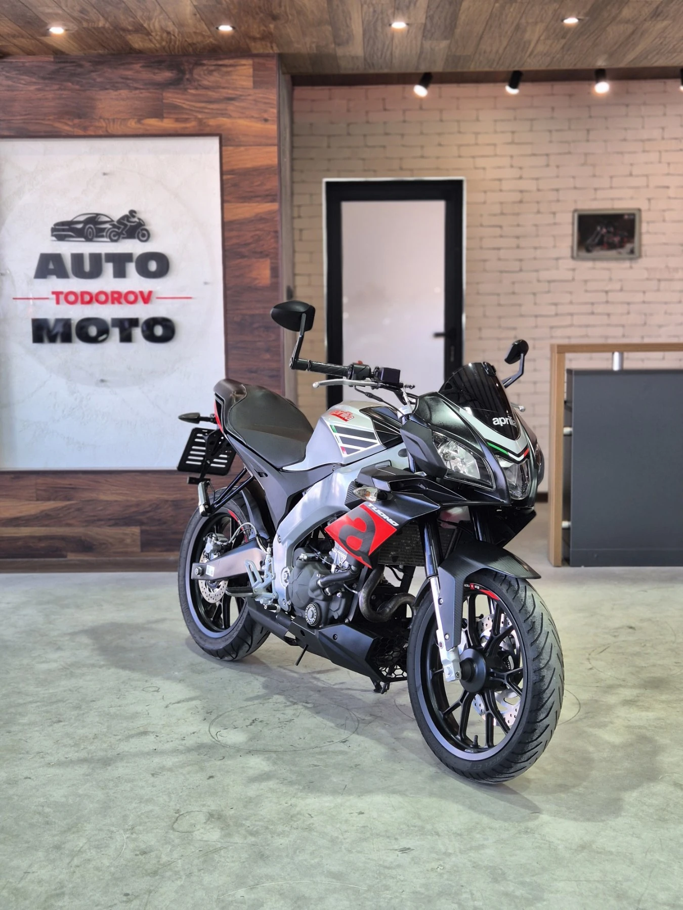 Aprilia Tuono 125 ABS!!! A1 Нов внос!!!