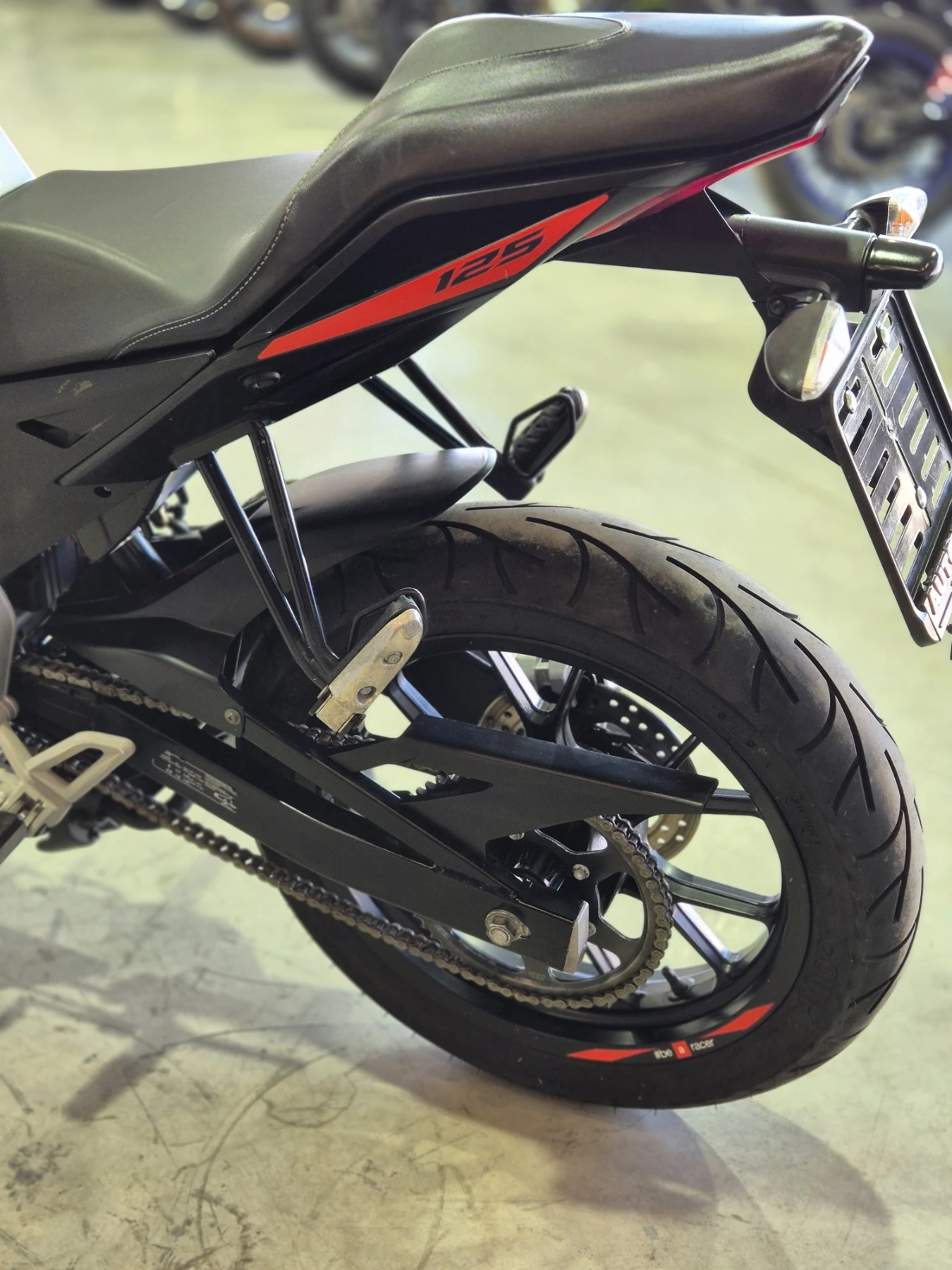 Aprilia Tuono 125 ABS!!! A1 Нов внос!!!, снимка 13 - Мотоциклети и мототехника - 54960185