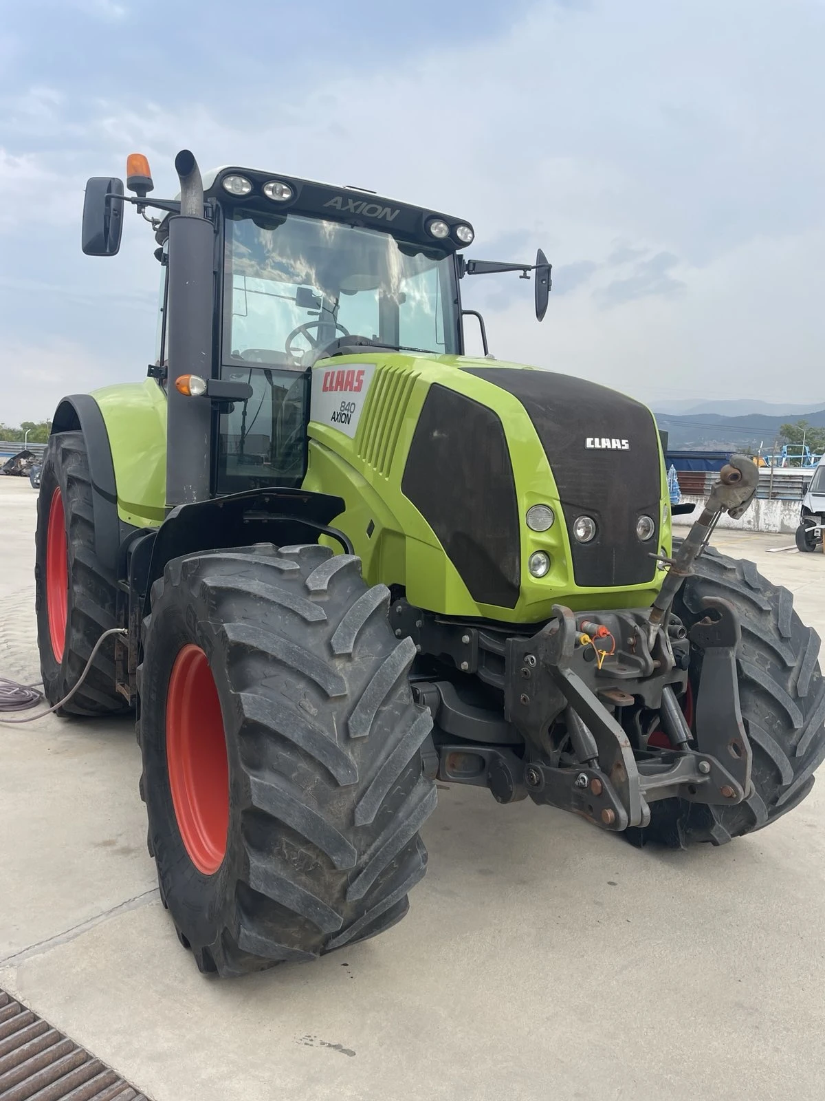 Трактор Claas AXION840 - изображение 2