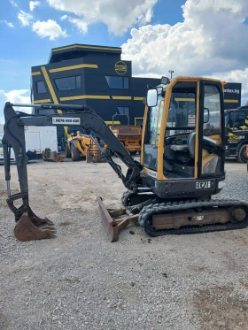 Багер Volvo ECR 28, снимка 1