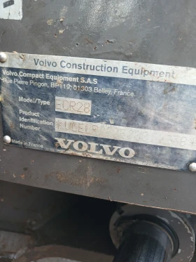 Багер Volvo ECR 28, снимка 13