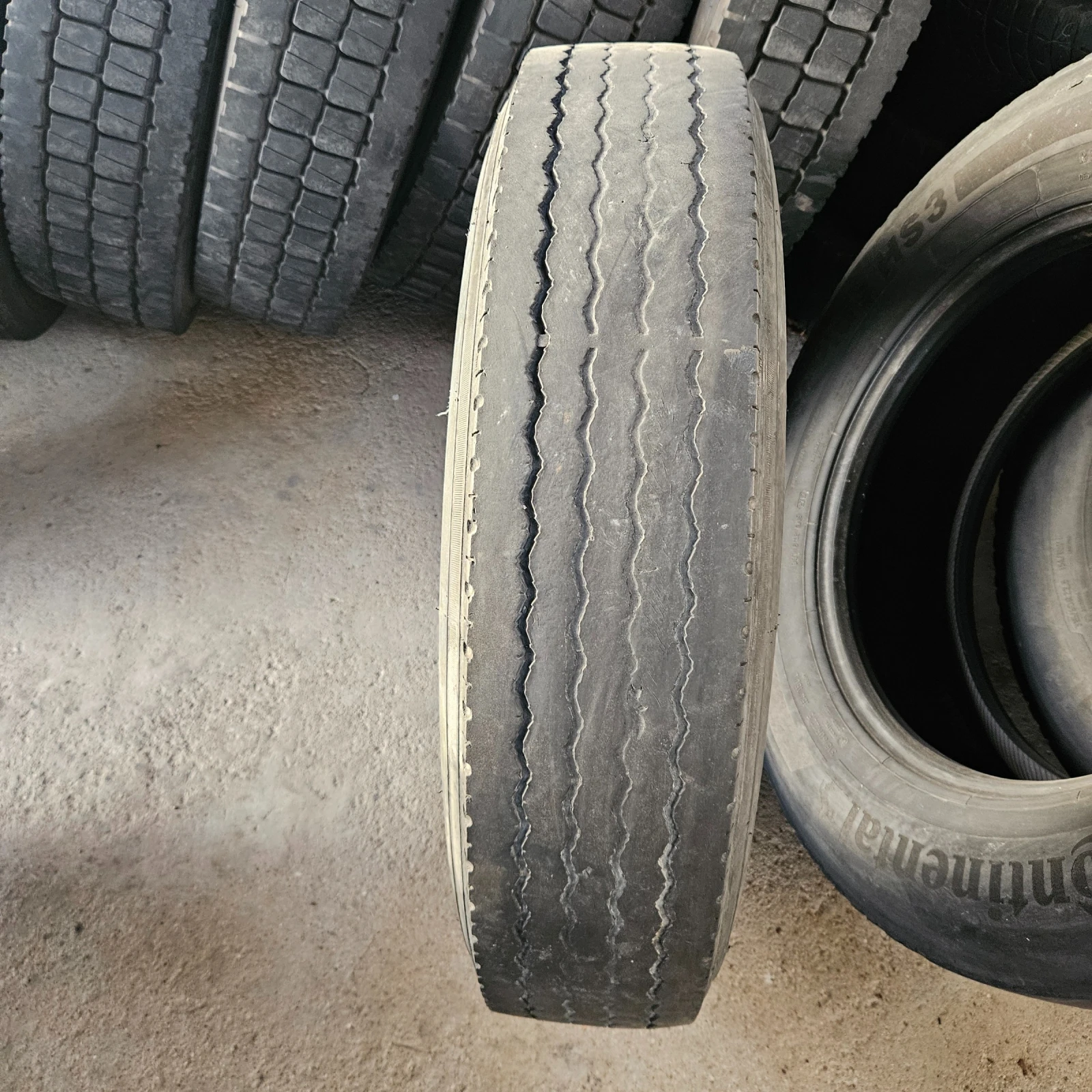 ���� 235/80R22.5 | Mobile.bg � ����������� 1