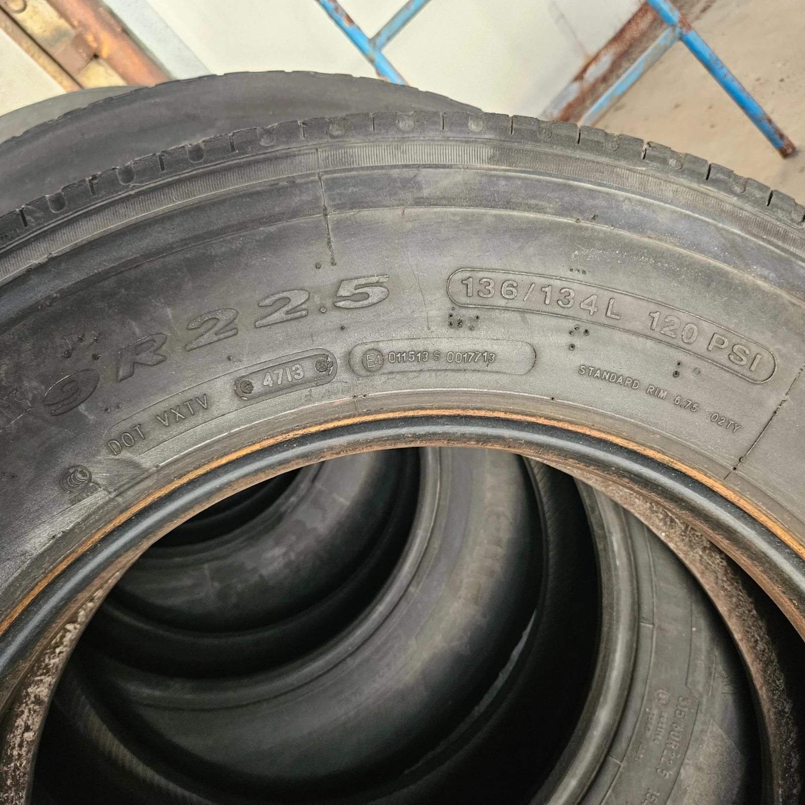 ���� 235/80R22.5 | Mobile.bg � ����������� 7