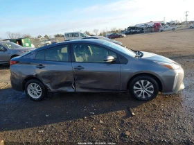 Toyota Prius Le Awd-E * КРАЙНА ЦЕНА* , снимка 13