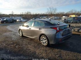 Toyota Prius Le Awd-E * КРАЙНА ЦЕНА* , снимка 3
