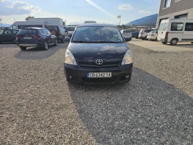     Toyota Corolla verso Top