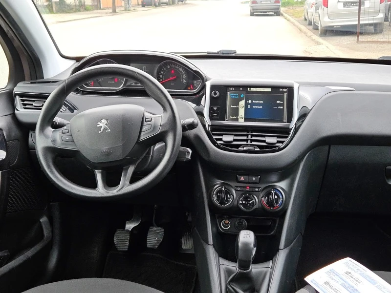 Peugeot 208 1.2i Германия , снимка 11 - Автомобили и джипове - 44956786