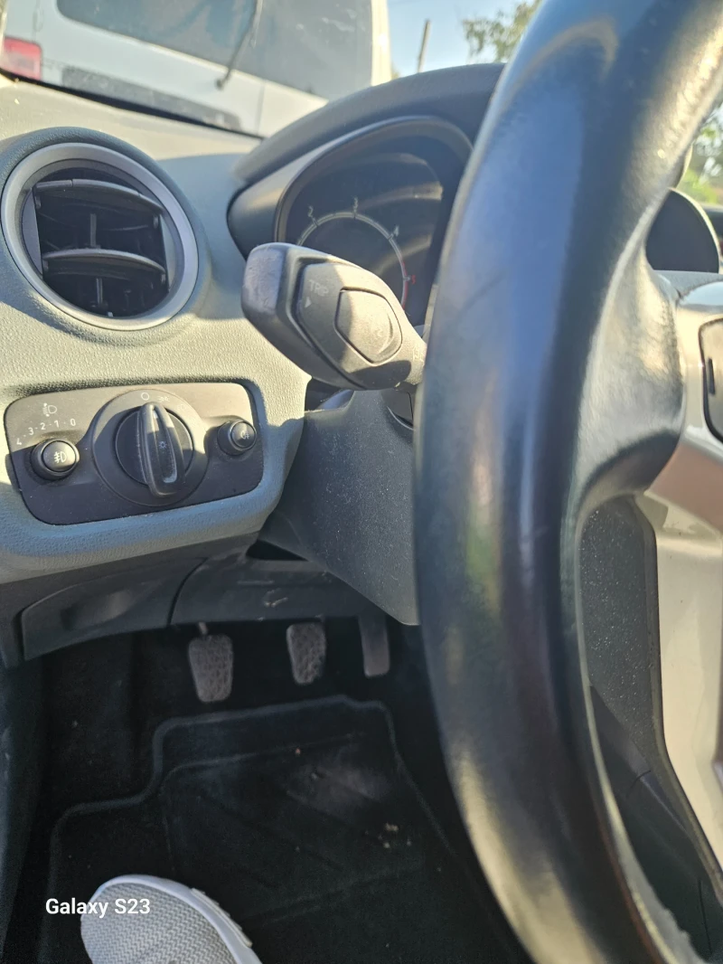 Ford Fiesta 1.6tdci , снимка 12 - Автомобили и джипове - 47326916