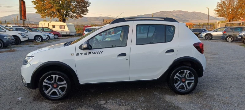 Dacia Sandero 1.5.STEPWAY, снимка 5 - Автомобили и джипове - 47727495