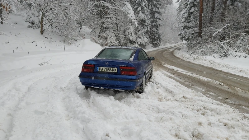 Opel Calibra 2.0 16v, снимка 14 - Автомобили и джипове - 47643826