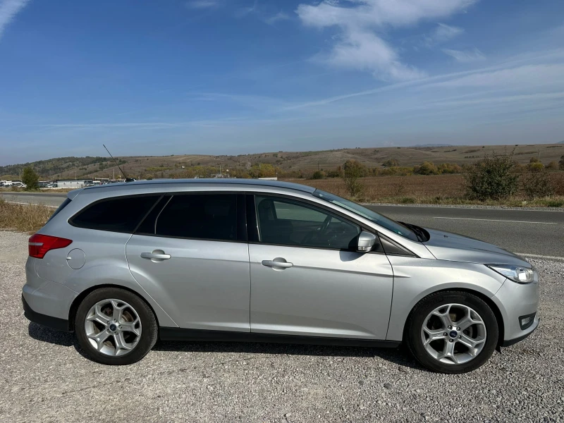 Ford Focus 1.5tdci , снимка 4 - Автомобили и джипове - 47760348