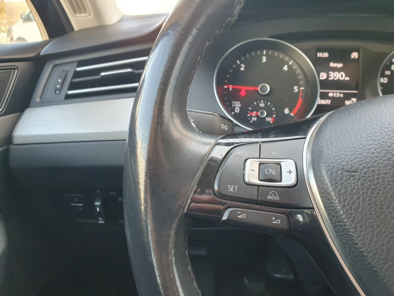 VW Passat Trendline 2.0TDI BMT, снимка 11 - Автомобили и джипове - 48280231