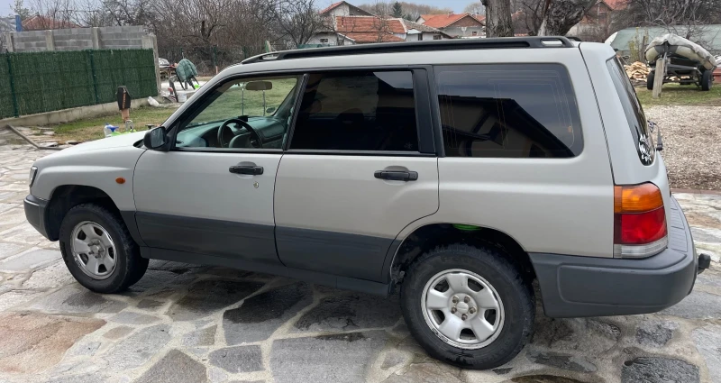 Subaru Forester, снимка 4 - Автомобили и джипове - 48519042