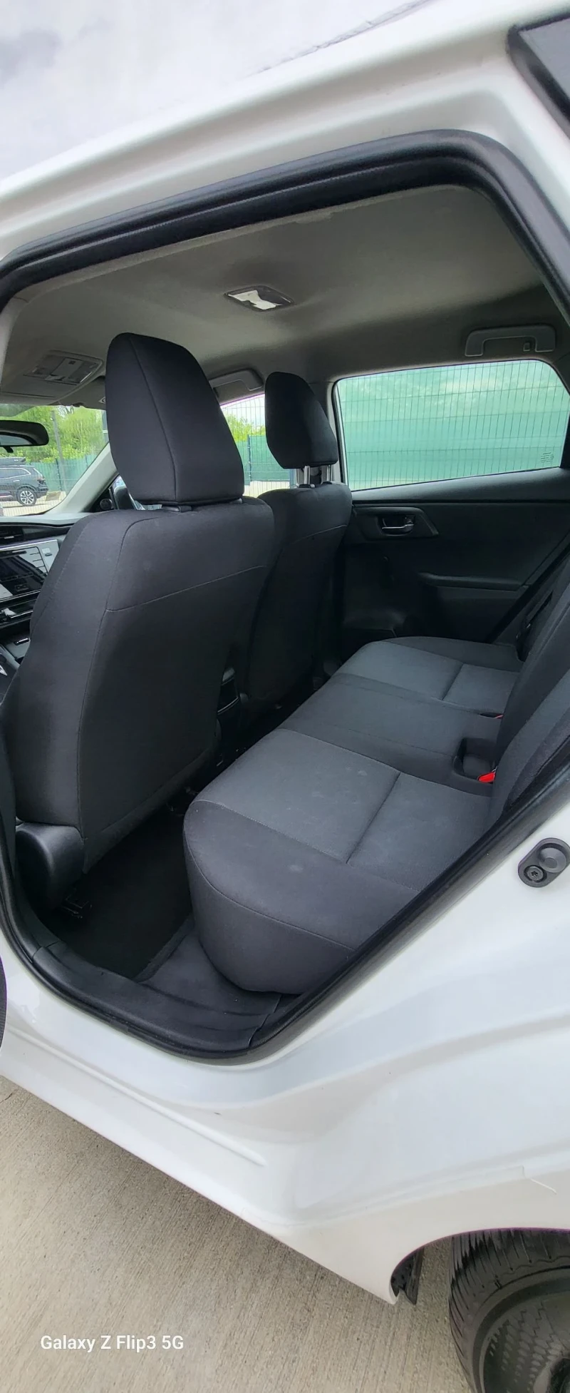 Toyota Auris 1330 VVT-I, снимка 12 - Автомобили и джипове - 52734462