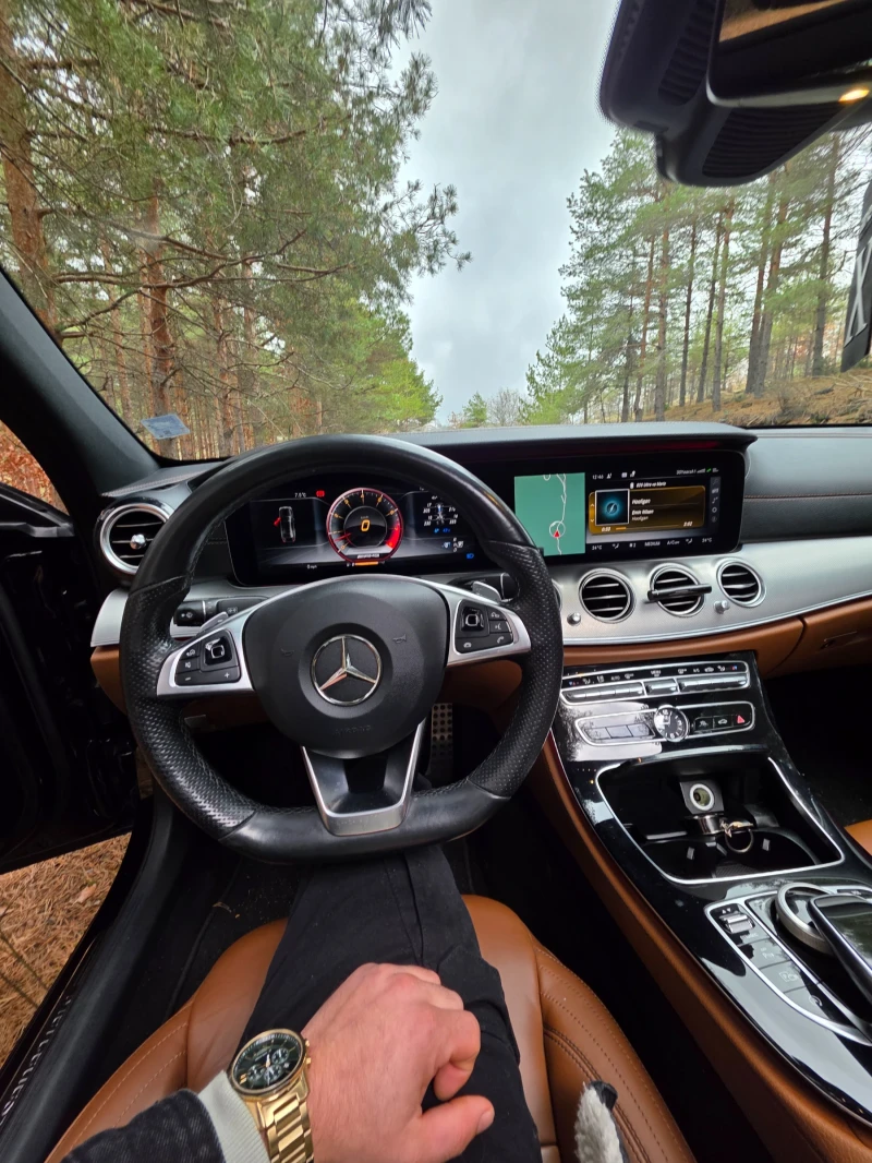 Mercedes-Benz E 350 E350 AMG Pack, снимка 12 - Автомобили и джипове - 52866197