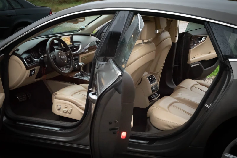 Audi A7 3.0 TDI S-line, Масаж, снимка 13 - Автомобили и джипове - 52909541