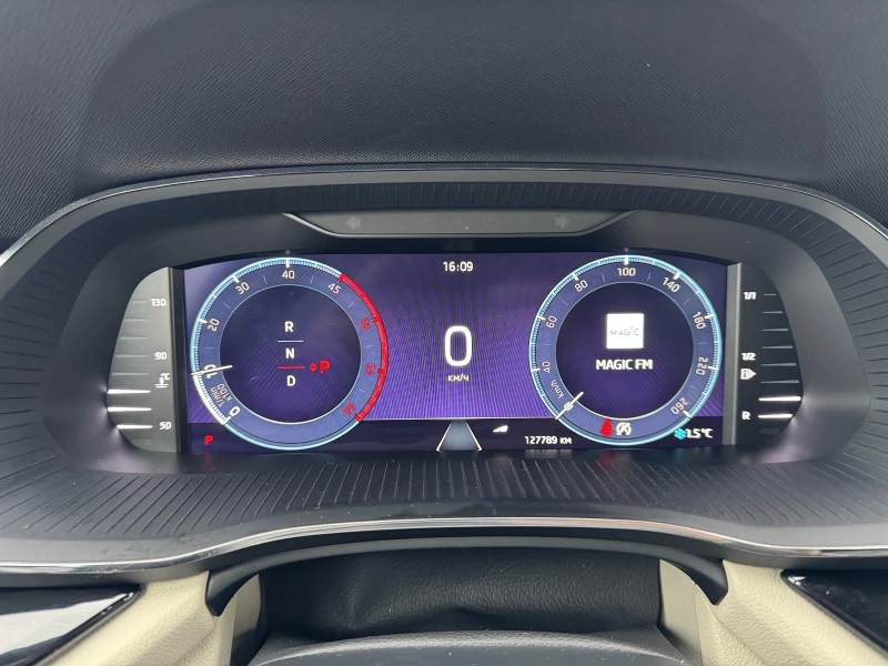 Skoda Octavia 2.0 TDI, снимка 16 - Автомобили и джипове - 53203339