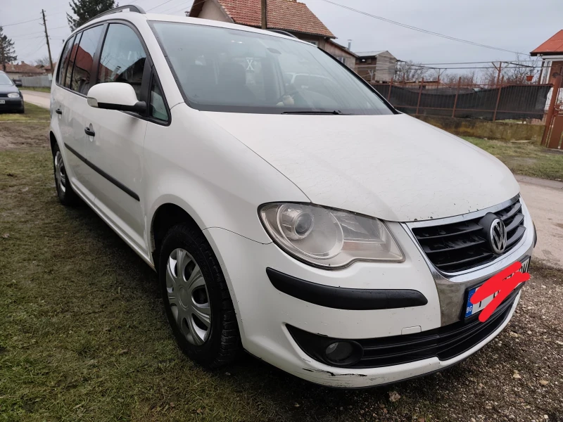 VW Touran, снимка 5 - Автомобили и джипове - 53296210