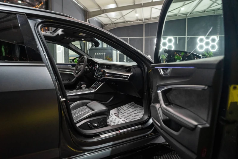 Audi Rs6 FULL ABT PACK CARBON CERAMIC ПАНО B&O ЛИЗИНГ 100%, снимка 13 - Автомобили и джипове - 53398269