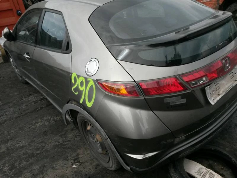 Honda Civic 1.3vvti, снимка 5 - Автомобили и джипове - 45613863