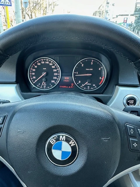 BMW 320, снимка 8 - Автомобили и джипове - 47505469